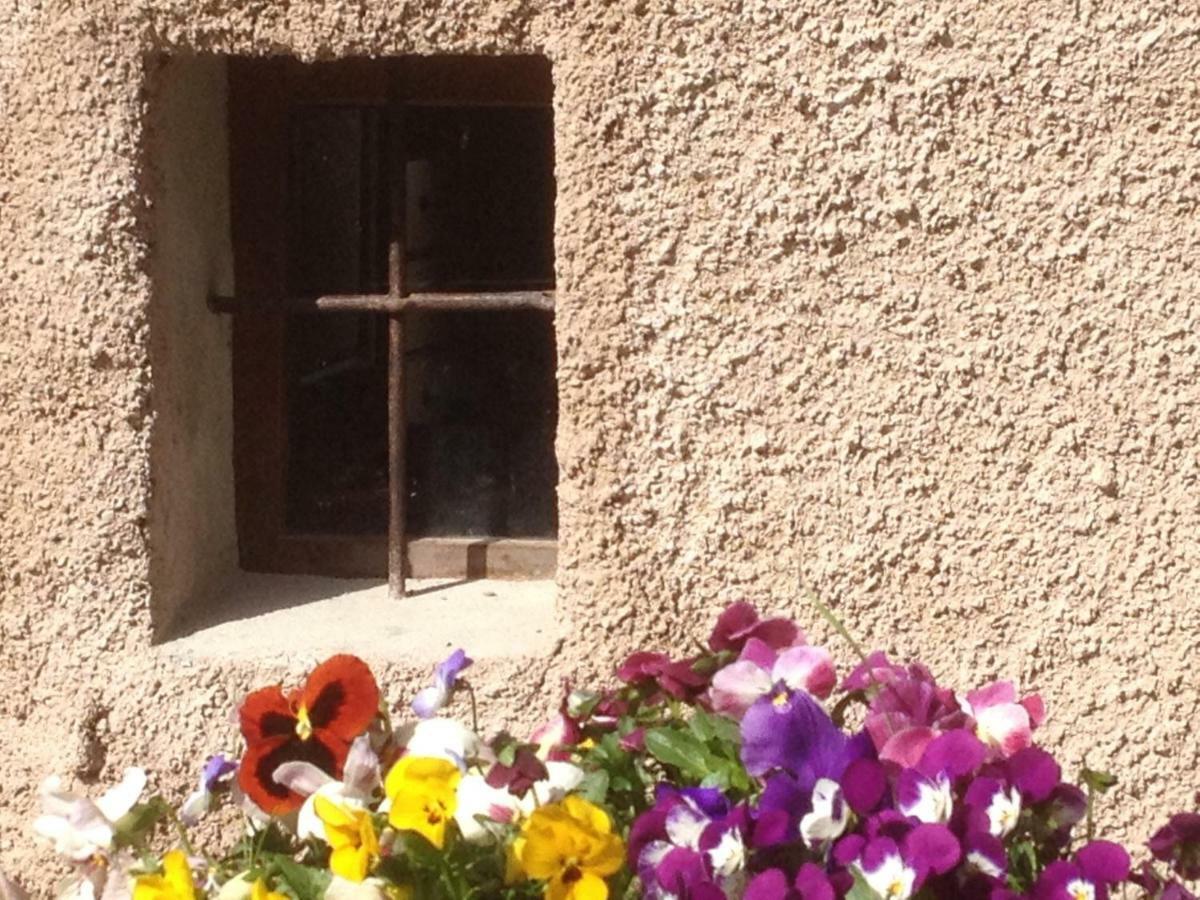 La Tana Del Ghiro Bed & Breakfast Porto Valtravaglia Exterior photo